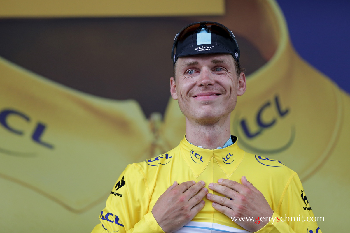 Toni Martin (Etixx-Quickstep) gets the yellow jersey @ Cambrai